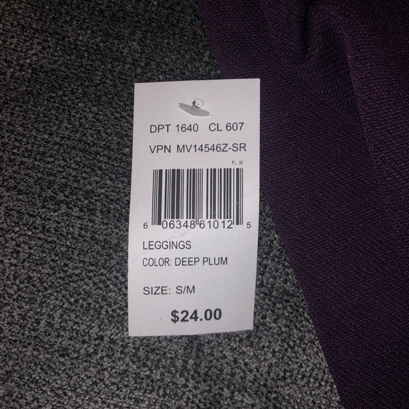 Plum fleece lined leggings size S/M NWT - Picture 2 of 4